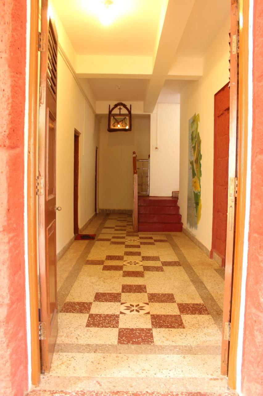 Aerostel - Backpacker'S Hostel In Goa Calangute Zewnętrze zdjęcie